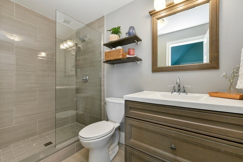 37 Oakview Ter #3, Boston, MA Photo #13