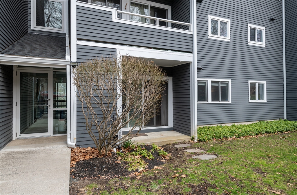 400 Colonial Dr 43