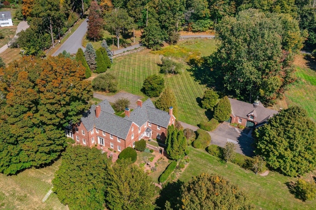 82 River Rd