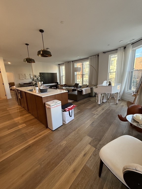 566 Columbus Ave 211