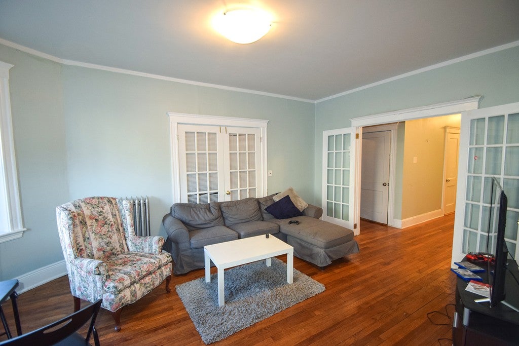 Photo 1 of 10 — 48 Englewood Ave 1, Boston, MA 02135