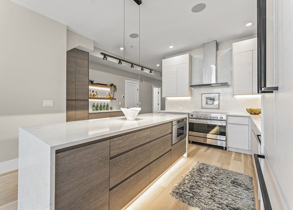 327 Alewife Brook Pkwy A