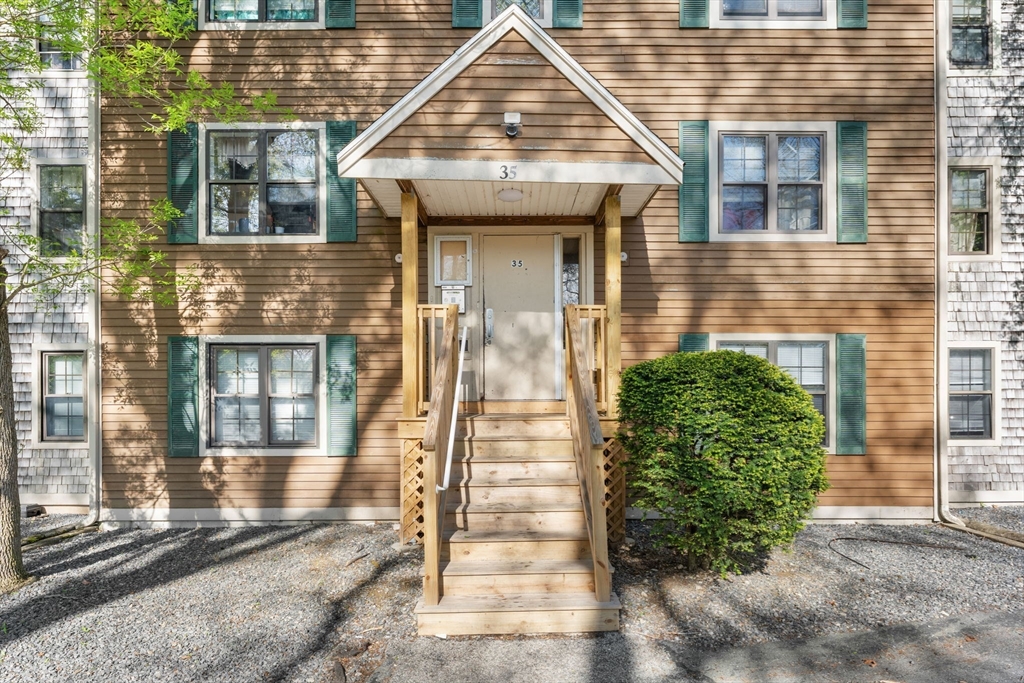 35 Eagle Ave #7, Brockton, MA Photo #2