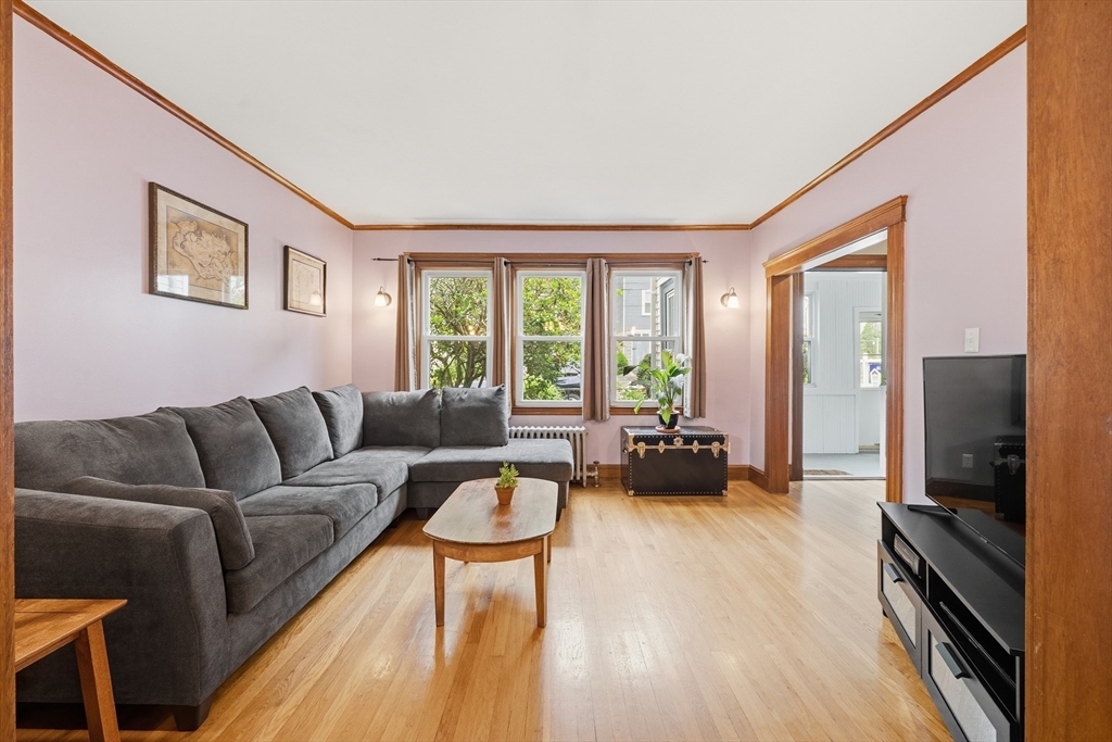 60-62 Cornell St 62