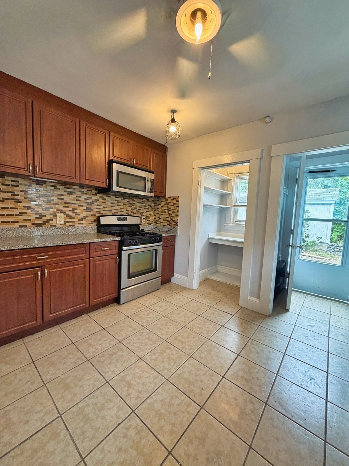 1186 Chestnut St #1186, Newton, MA, 1186 Chestnut St #1186, Newton, MA Photo #3