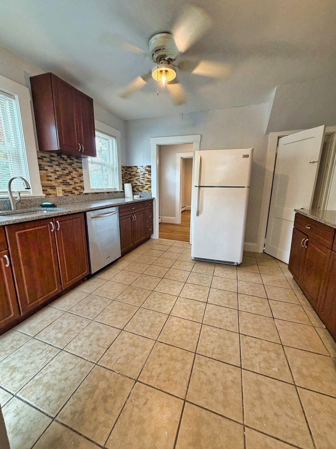 1186 Chestnut St #1186, Newton, MA, 1186 Chestnut St #1186, Newton, MA Photo #2