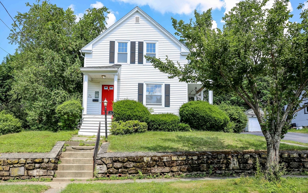 120 Hillcroft Ave