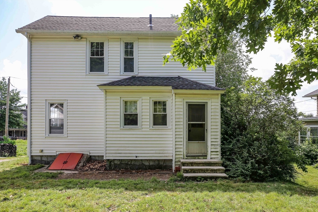 120 Hillcroft Ave