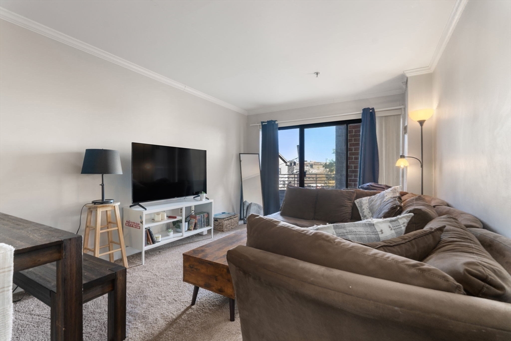 15 N Beacon St 104
