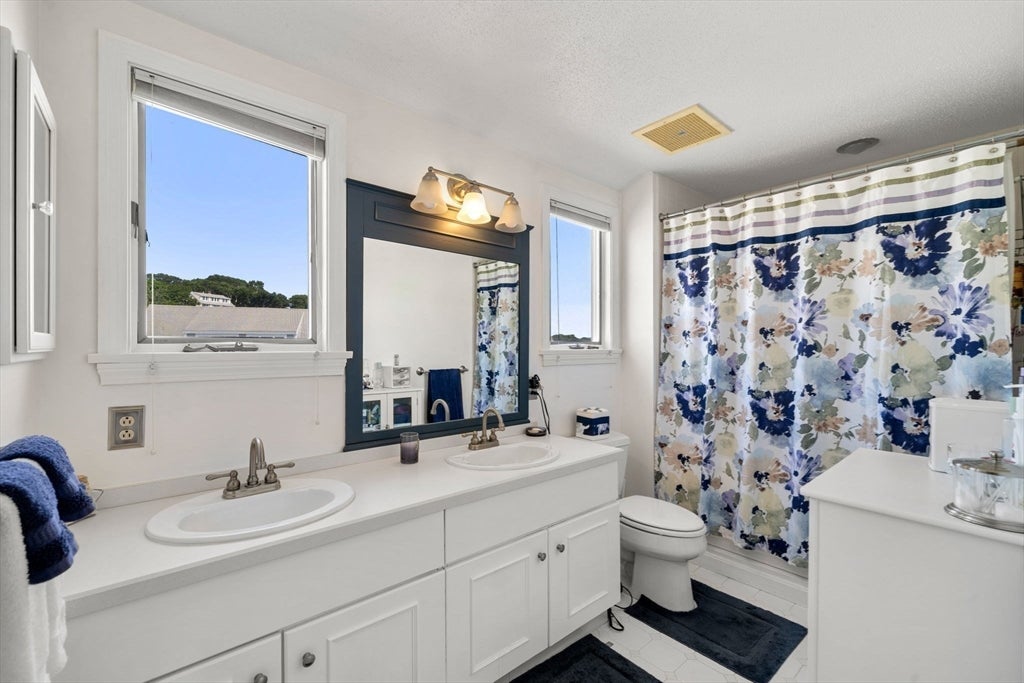 432 Humphrey Street #16, Swampscott, MA Photo #10