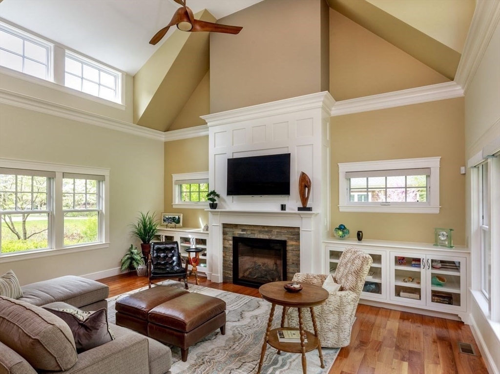 37 Cottage Cir 37