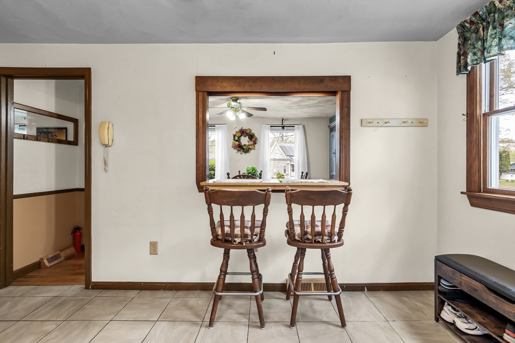 8 Portsmouth Rd, Amesbury, MA Photo #10