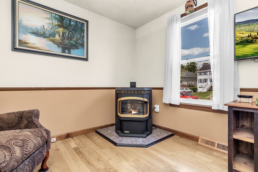 8 Portsmouth Rd