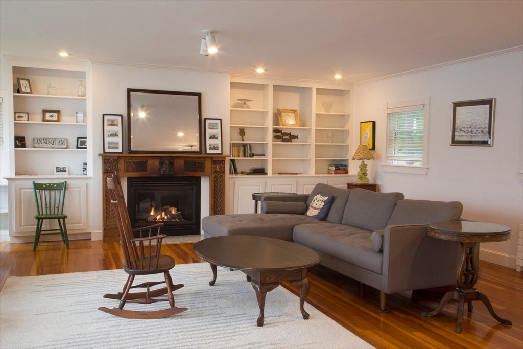 11 Dennison St, Gloucester, MA Photo #15