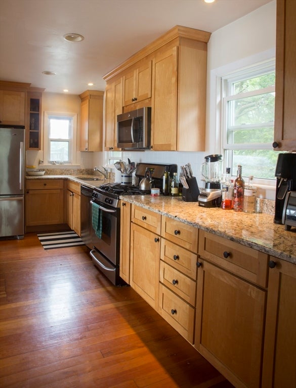 11 Dennison St, Gloucester, MA Photo #10
