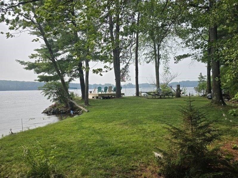 881 Flat Hill Rd