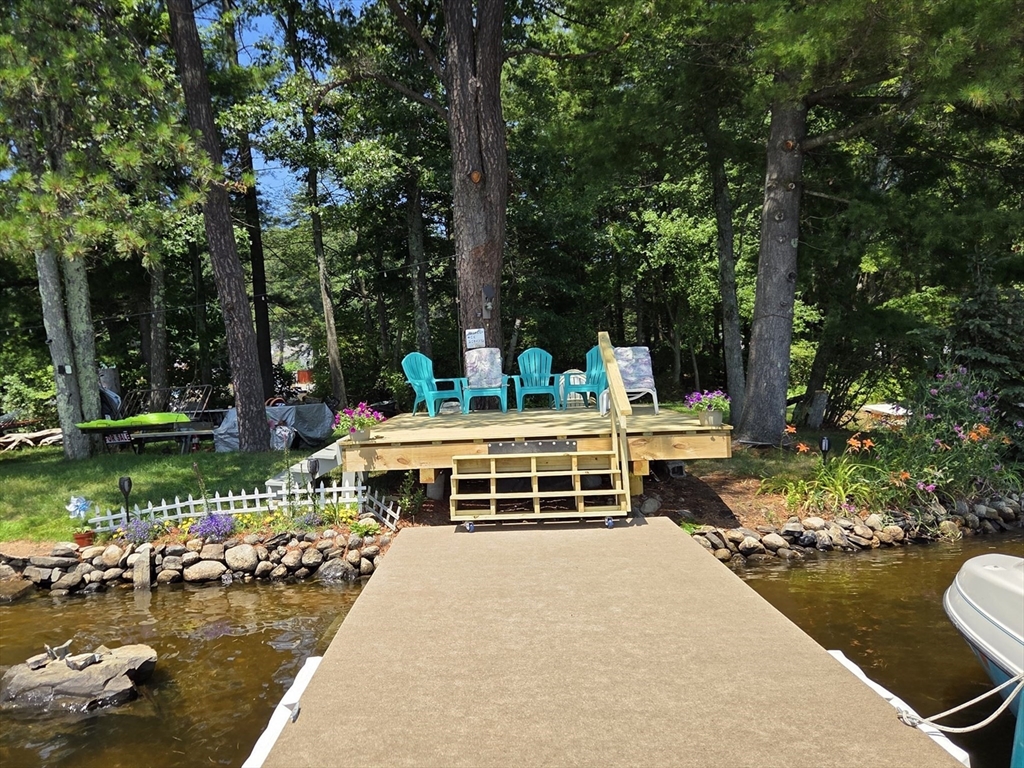 881 Flat Hill Rd