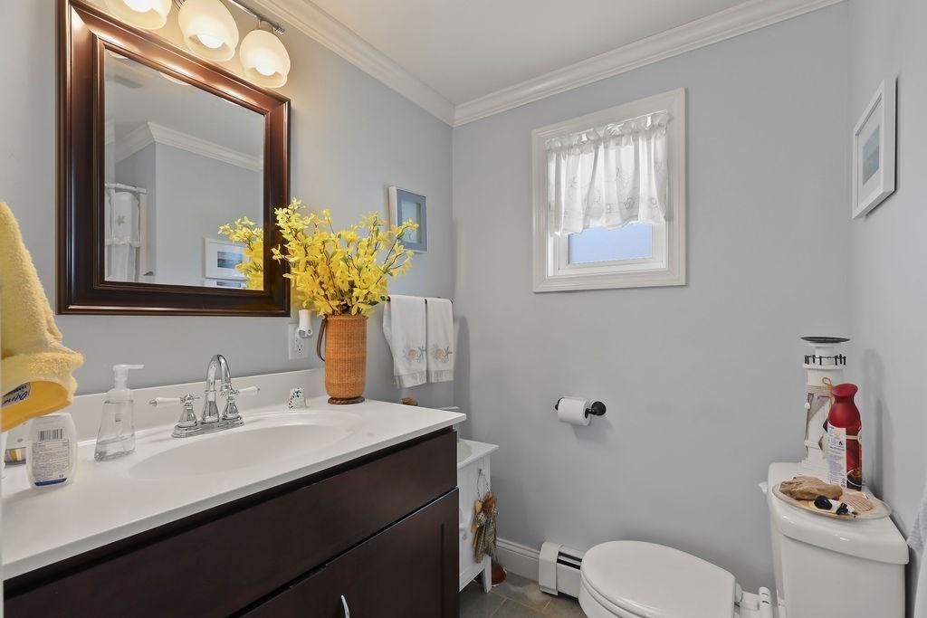 34 Harbeck St, Acushnet, MA Photo #7
