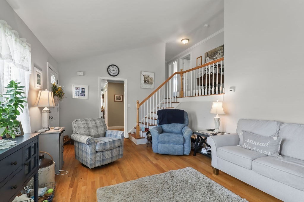34 Harbeck St, Acushnet, MA Photo #9