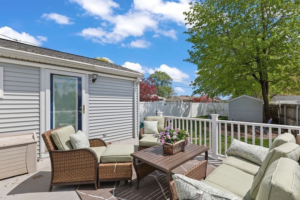 34 Harbeck St, Acushnet, MA Photo #28