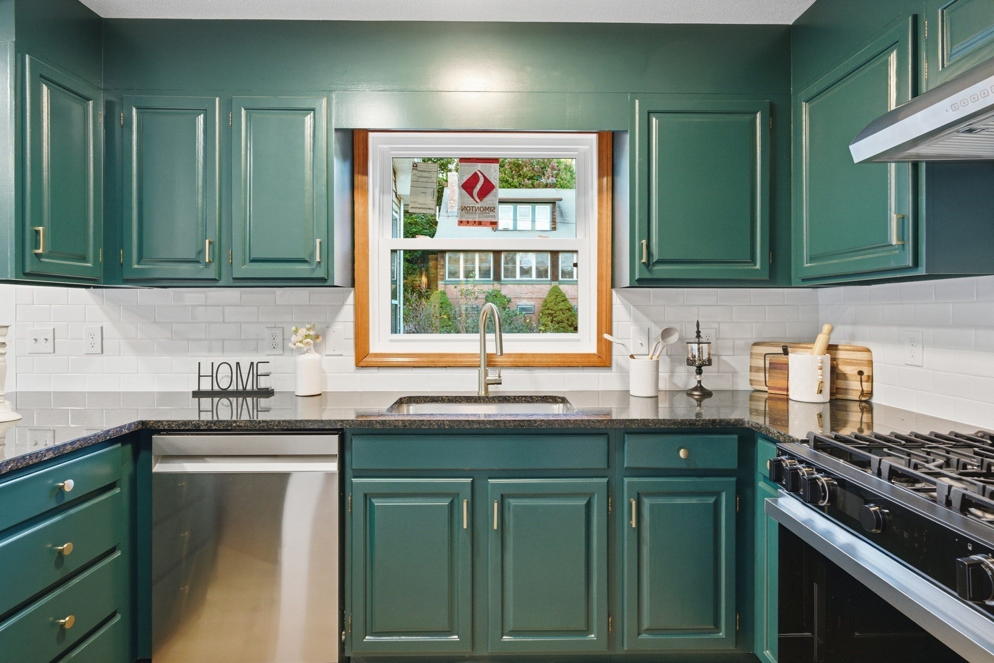 62 Brookline Ave, Holyoke, MA Photo #14