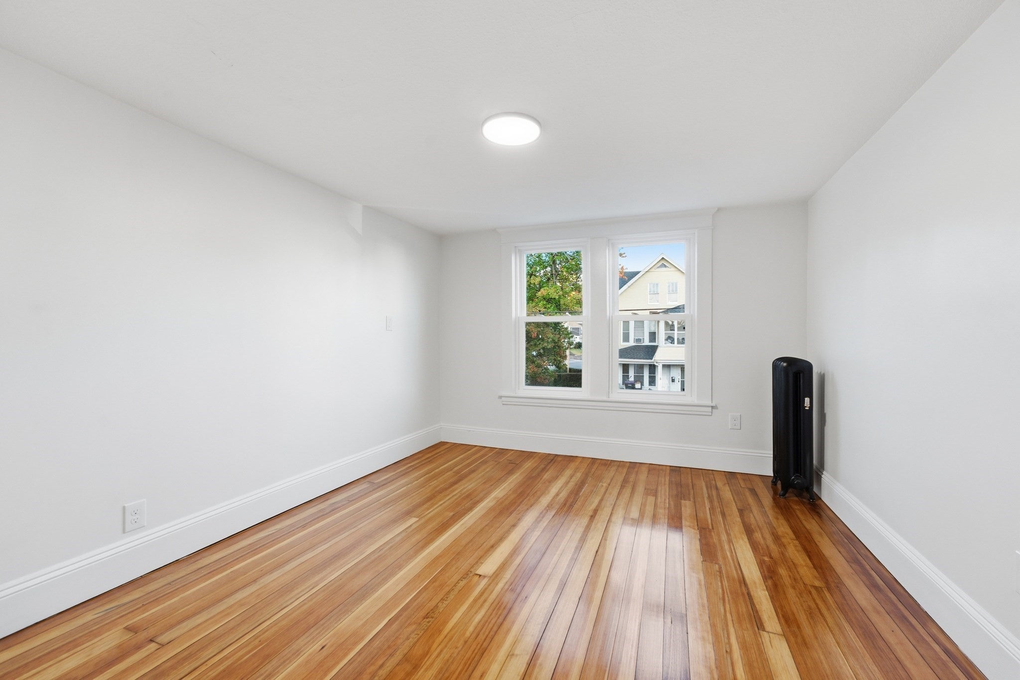62 Brookline Ave, Holyoke, MA Photo #23