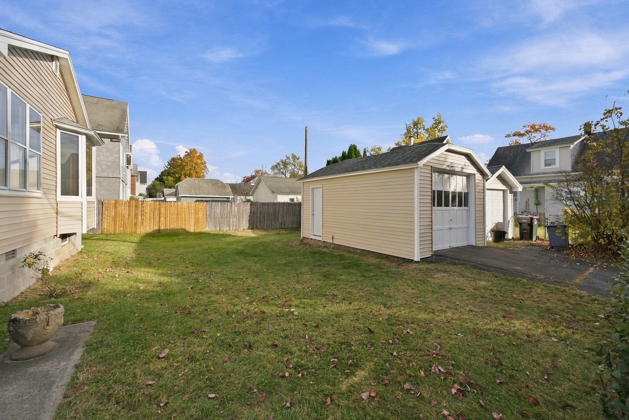 62 Brookline Ave, Holyoke, MA Photo #33