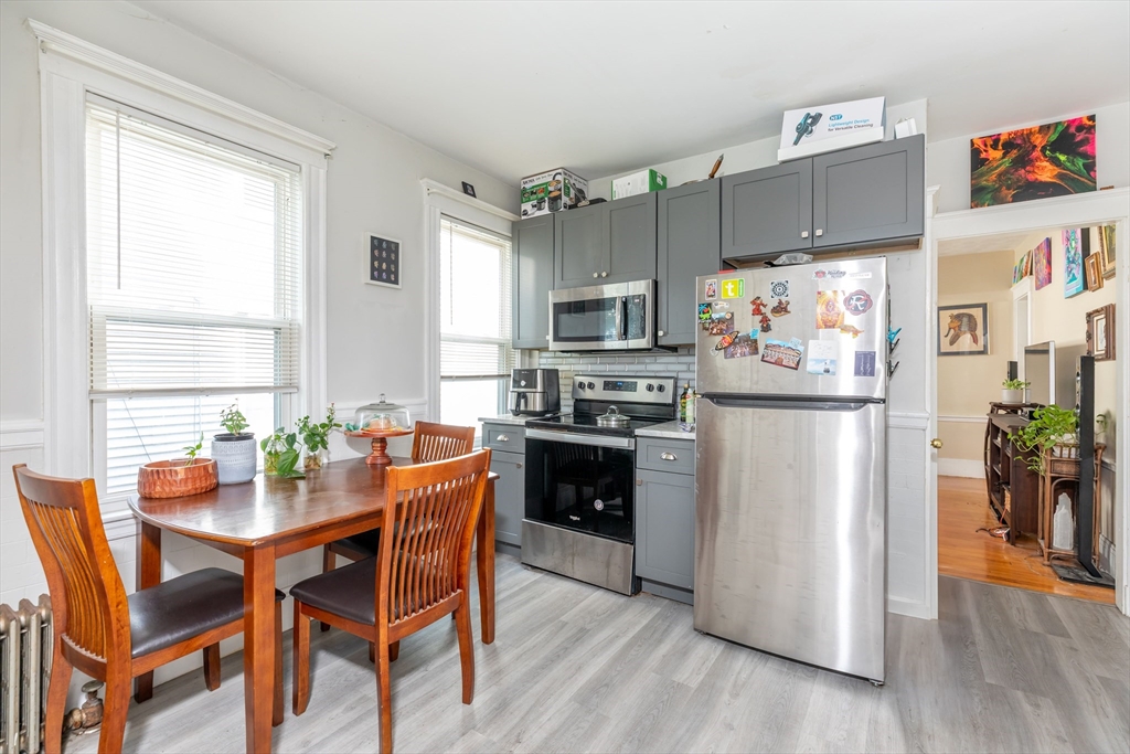 67 Whitten St