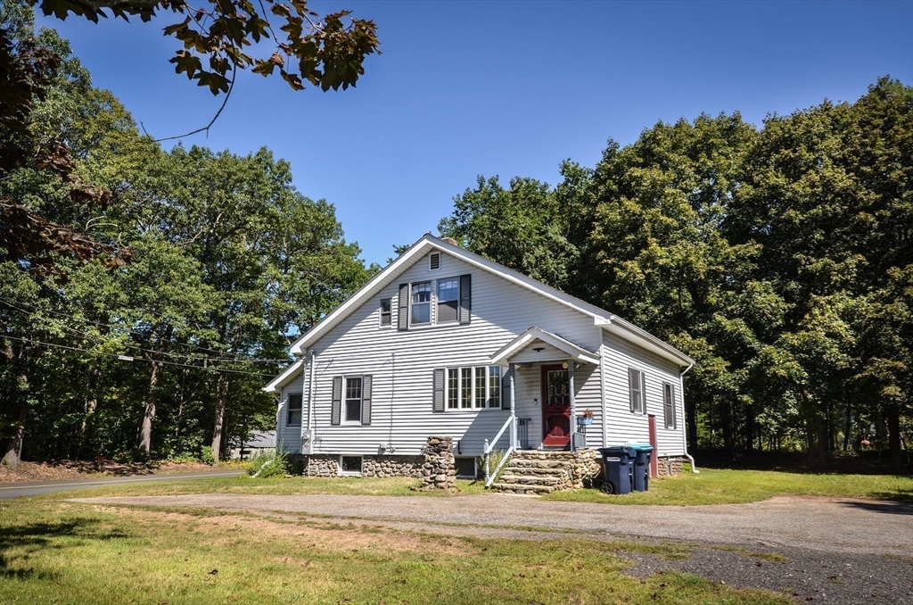41 Meetinghouse Hill Rd