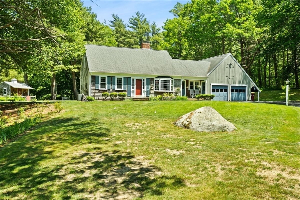 71 E Main St