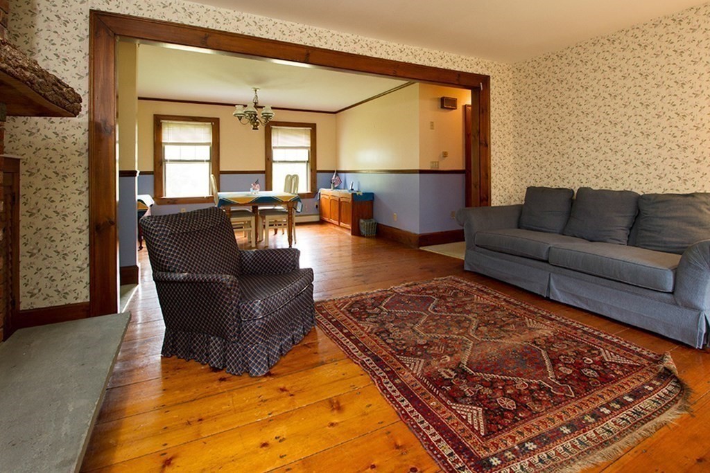 577 Old Harbor Rd 1