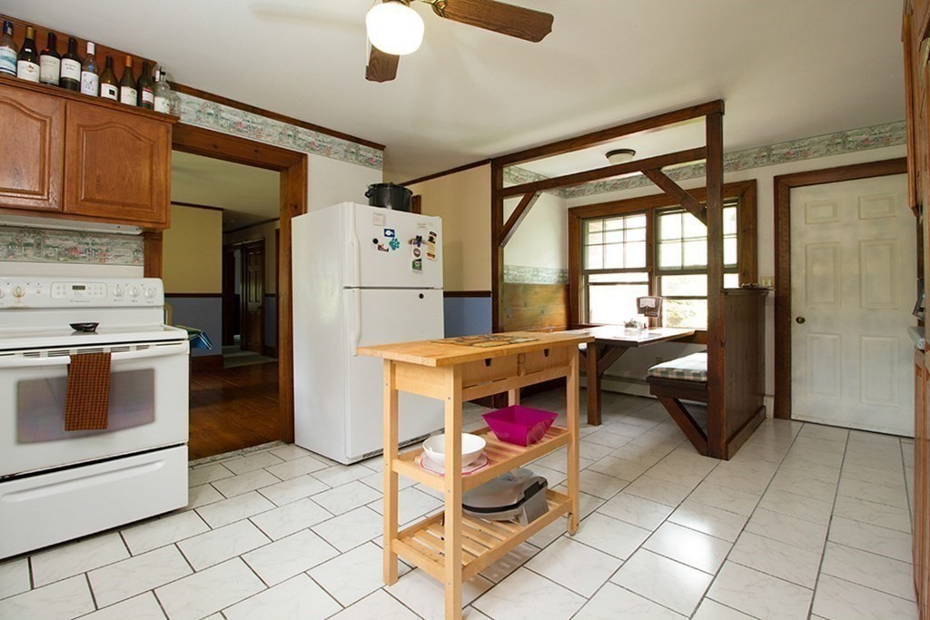 577 Old Harbor Rd 1