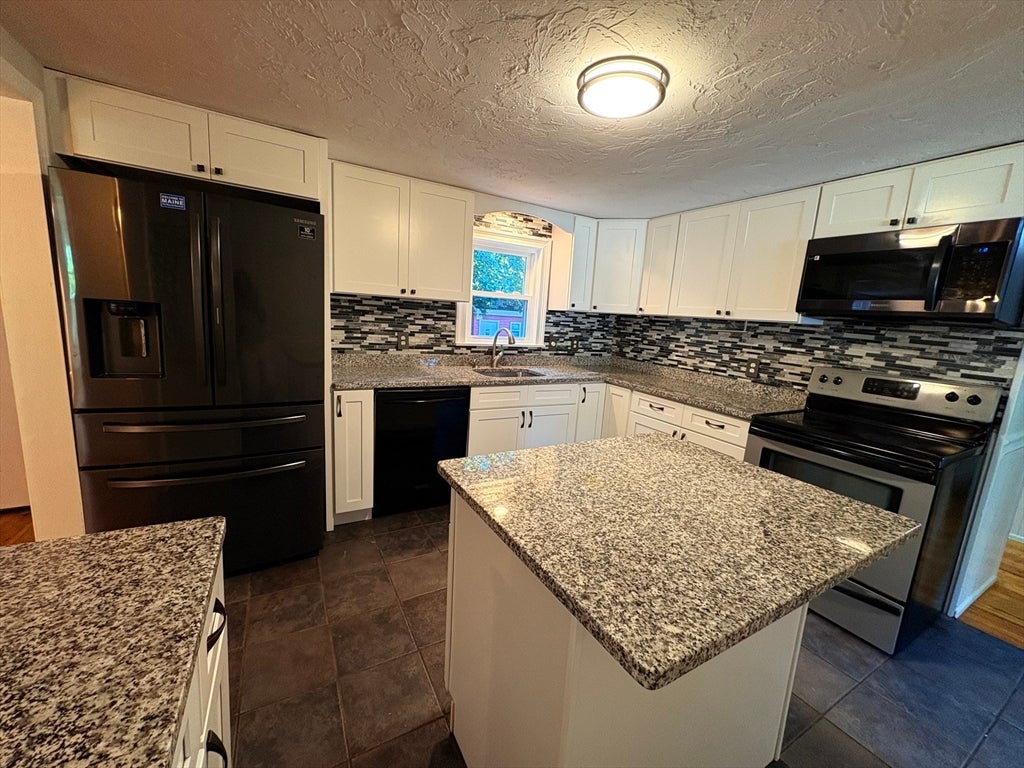 38 Frank St, Middleboro, MA, 38 Frank St, Middleboro, MA Photo #2