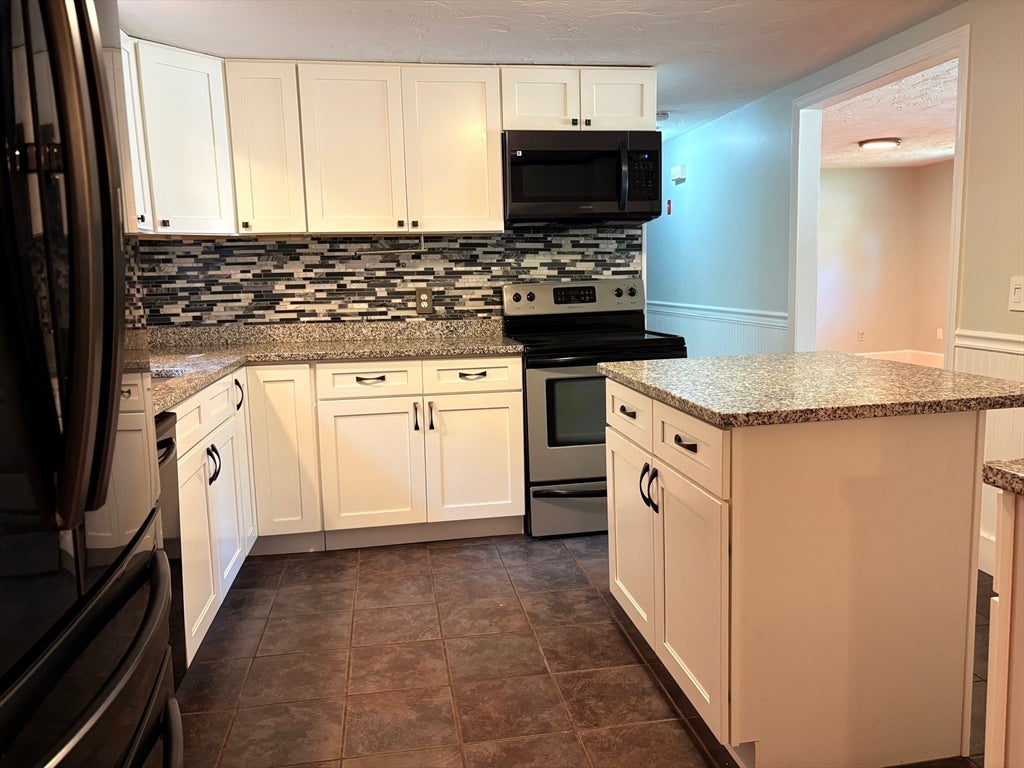 38 Frank St, Middleboro, MA, 38 Frank St, Middleboro, MA Photo #3