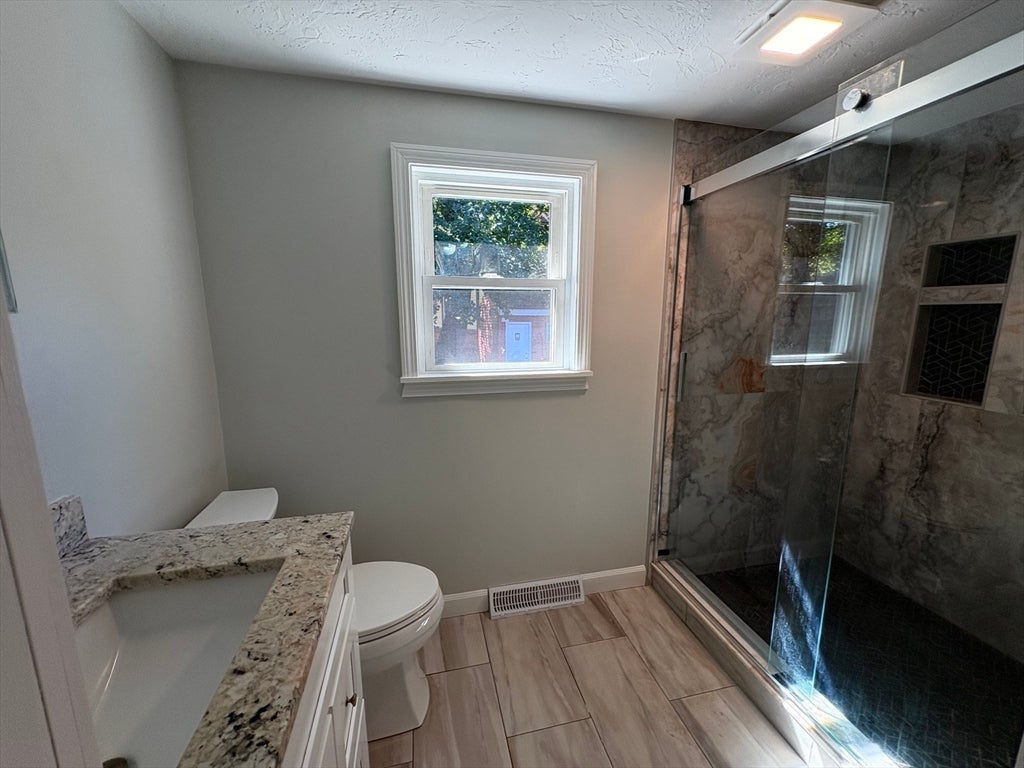 38 Frank St, Middleboro, MA, 38 Frank St, Middleboro, MA Photo #6