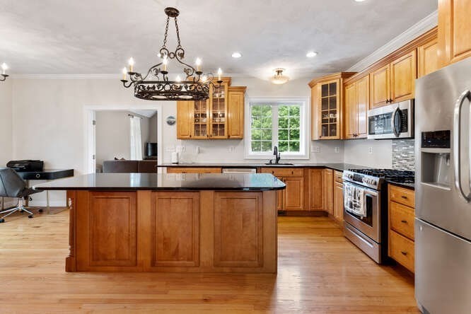 61 Bellflower Rd