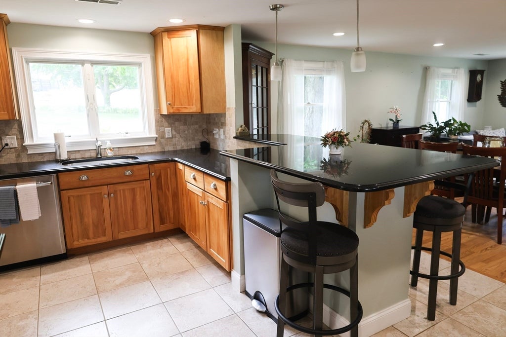 129 Burley St, Danvers, MA, 129 Burley St, Danvers, MA Photo #6