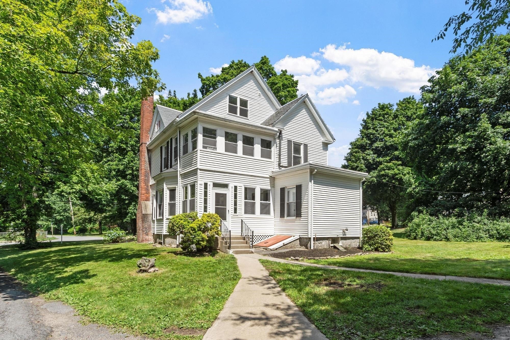1347 Main Street