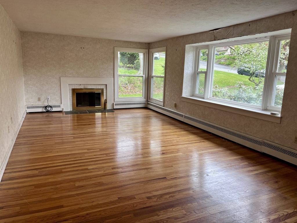 79 Newton Ave N AVE, Worcester, MA Photo #2