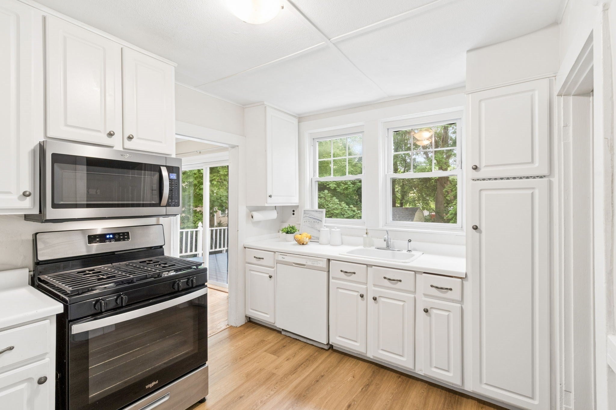 15 Woodbine Ter, Newton, MA, 15 Woodbine Ter, Newton, MA Photo #9