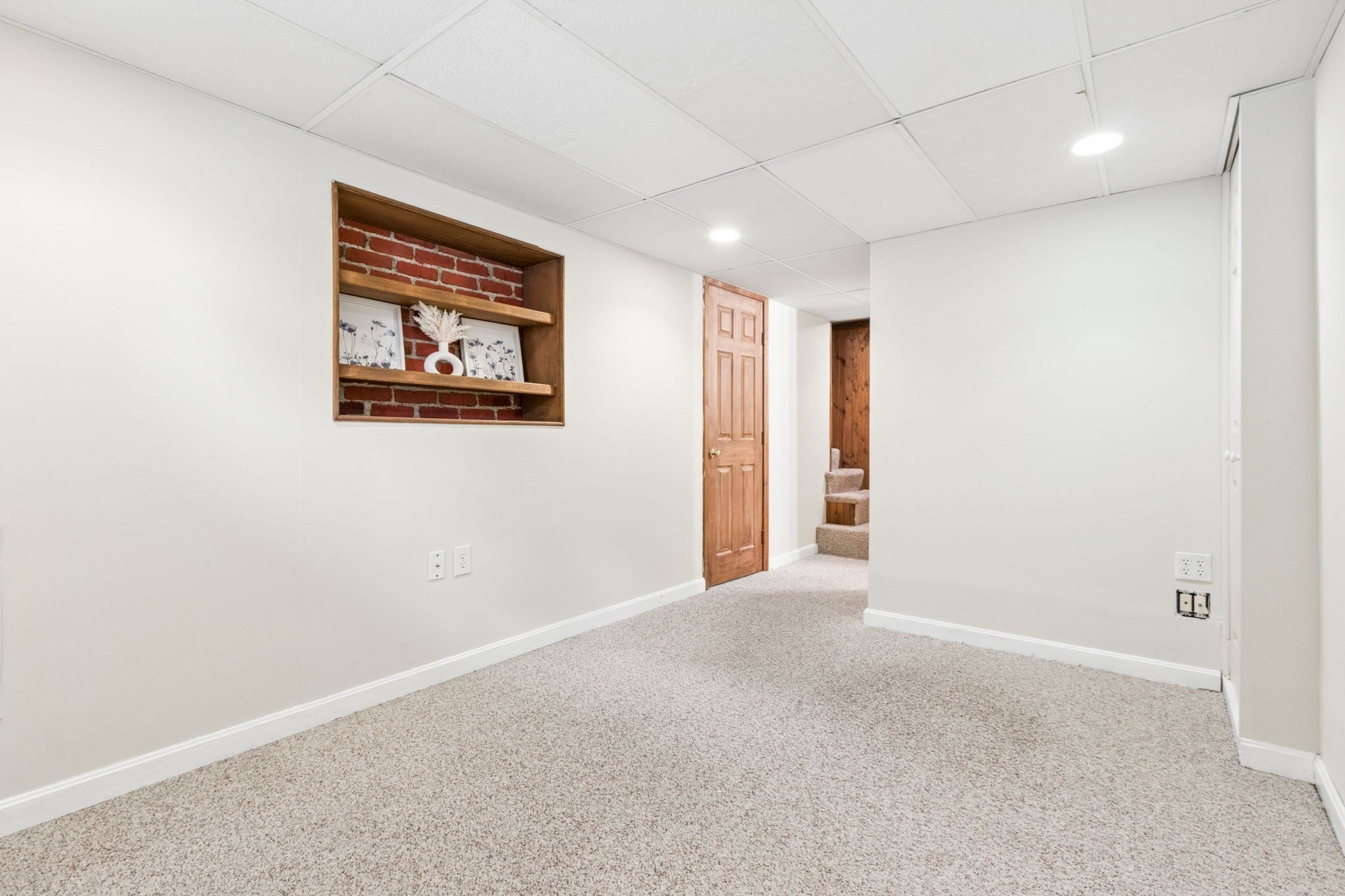 15 Woodbine Ter, Newton, MA, 15 Woodbine Ter, Newton, MA Photo #17