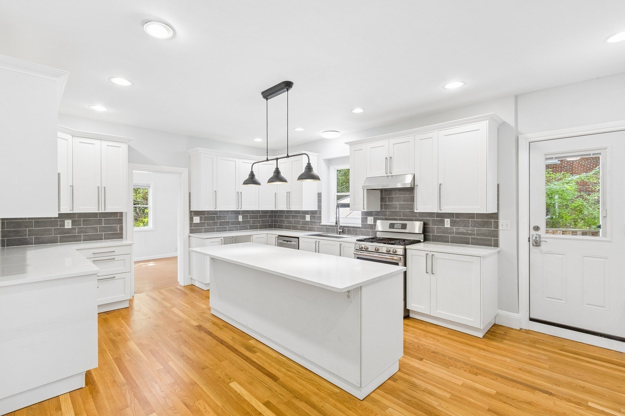 1776 Commonwealth Ave #1, Boston, MA Photo #10