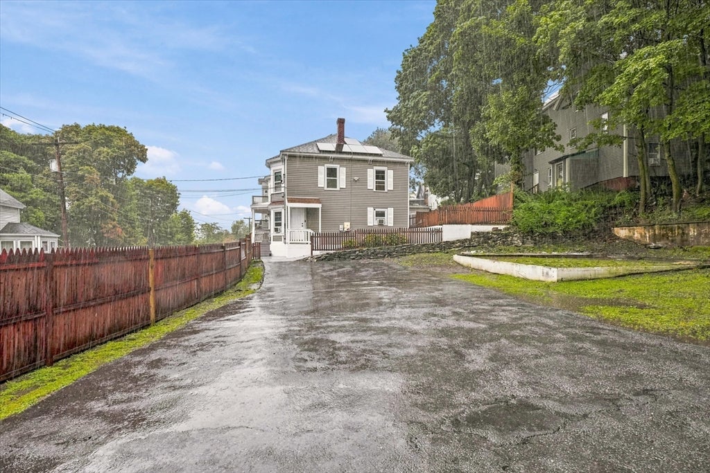 24 Walnut St, Fitchburg, MA, 24 Walnut St, Fitchburg, MA Photo #33