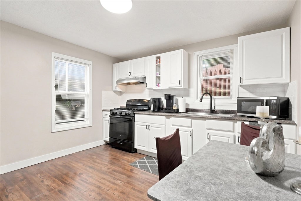 24 Walnut St, Fitchburg, MA, 24 Walnut St, Fitchburg, MA Photo #3