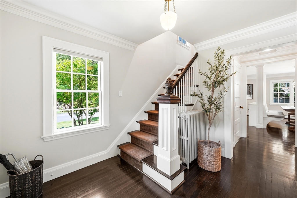 43 Hayes Ave