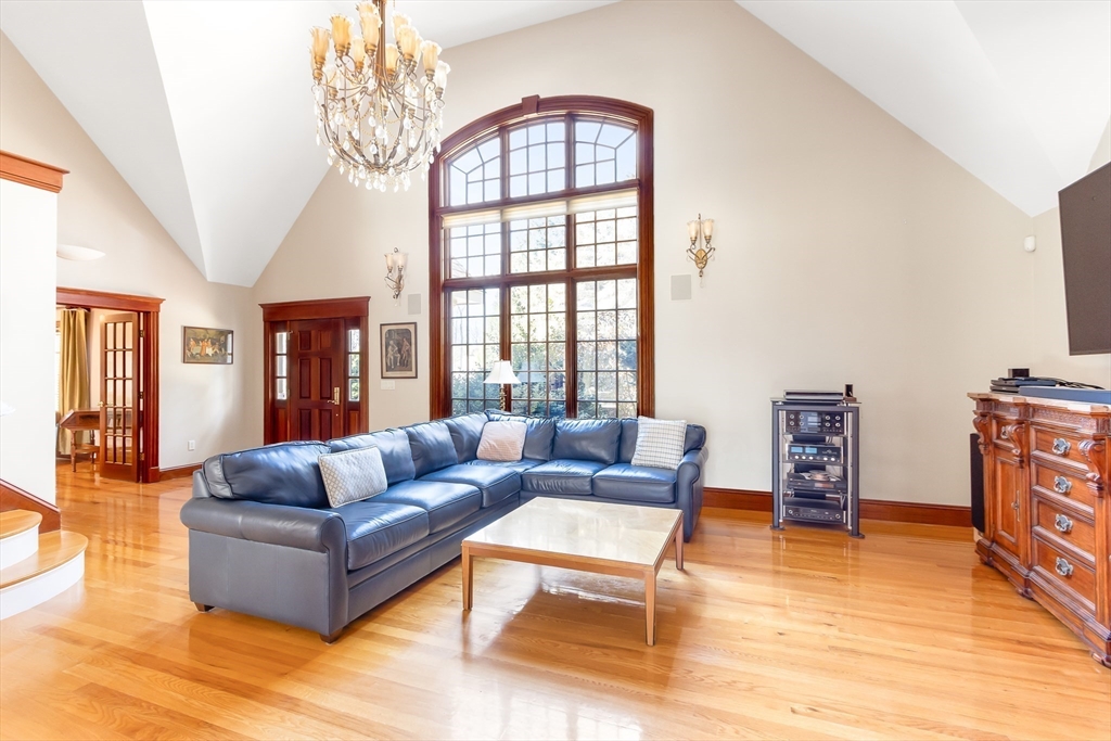 9 Squantum Rd
