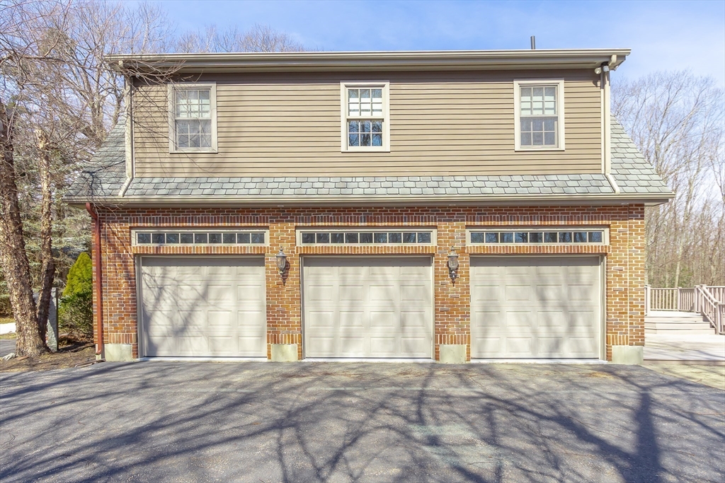 9 Squantum Rd