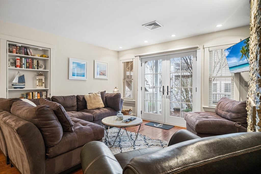 125 Bradford St Ext 201