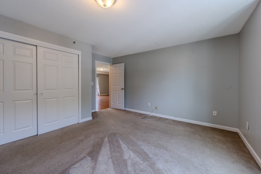 74 Tennis Plaza Rd 29