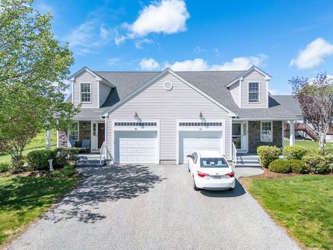 24 Fox Run 24 Blackstone MA 01504